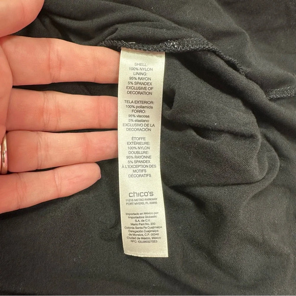 Chico's Black Blouse sheer layer Floral Embroidery tunic sz 1 (M 8) boho - Picture 9 of 12